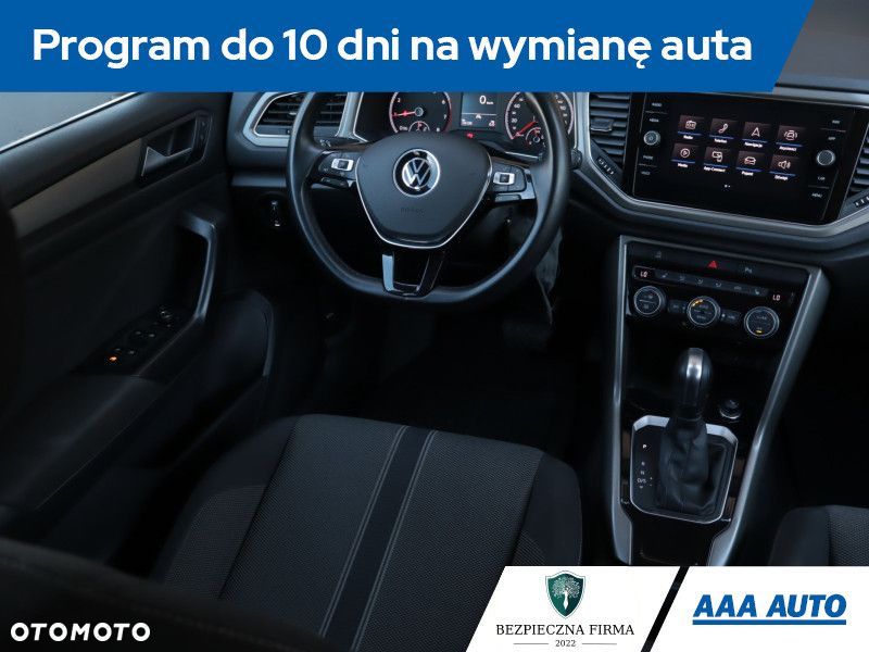 Volkswagen T-Roc - 9