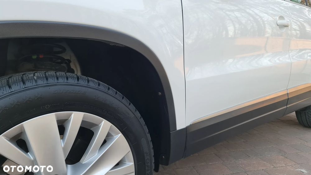 Volkswagen Tiguan 2.0 TDI Perfectline R-Style - 12