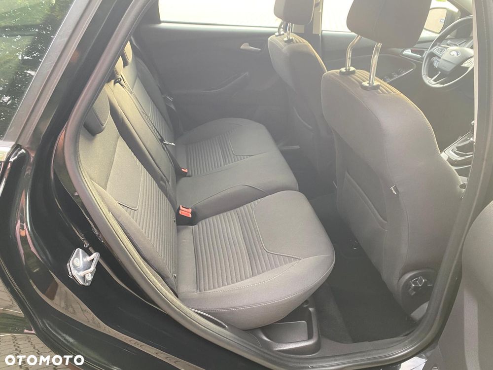 Ford Focus 1.0 EcoBoost Titanium - 11