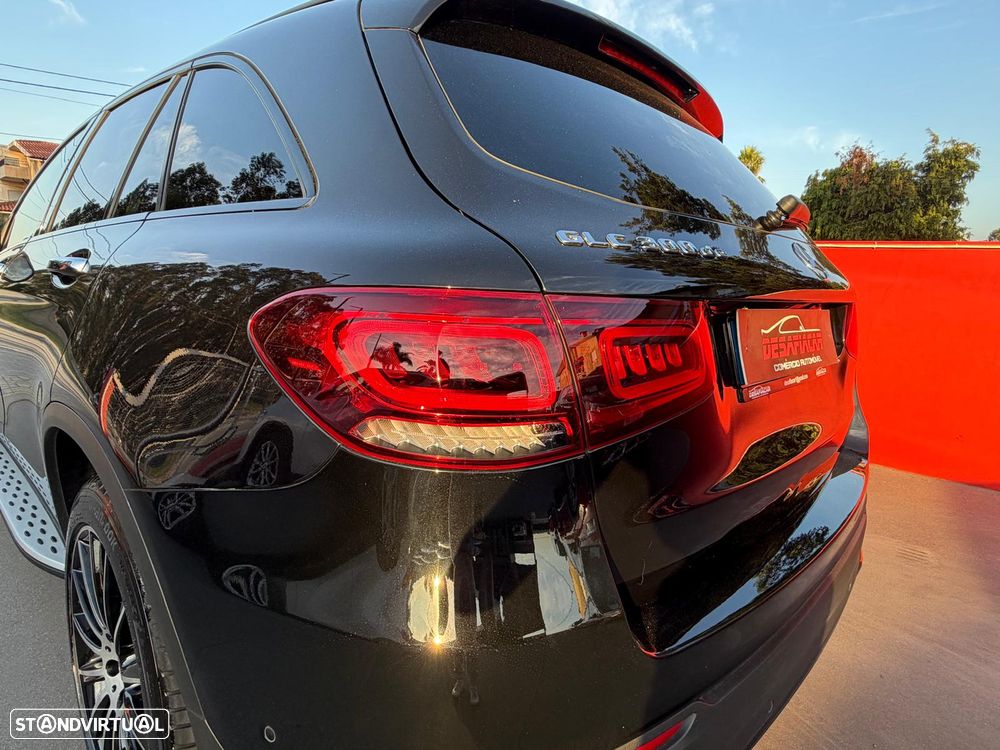 Mercedes-Benz GLC 300 de 4Matic 9G-TRONIC AMG Line - 16