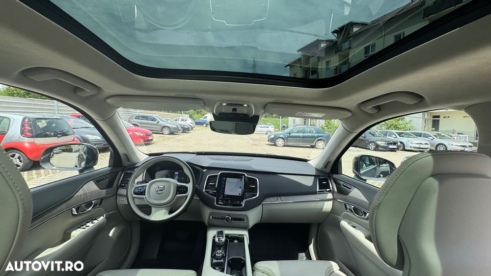 Volvo XC 90 - 7