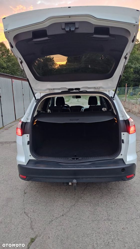Ford Focus 1.6 TDCi DPF Ambiente - 11