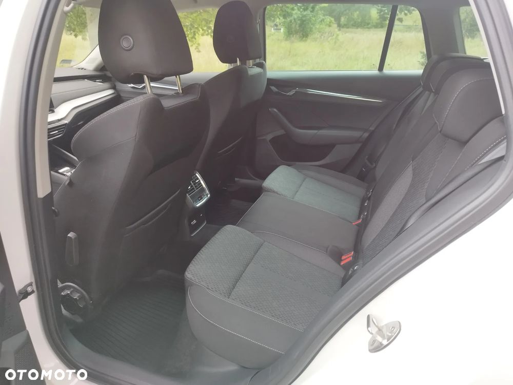 Skoda Octavia 1.4 TSI Plug-In Hybrid Style DSG - 11