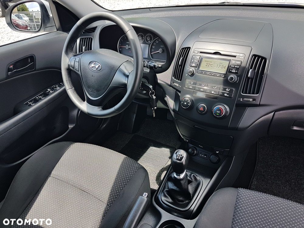 Hyundai i30 i30cw 1.4 UEFA EURO 2012 Edition - 23