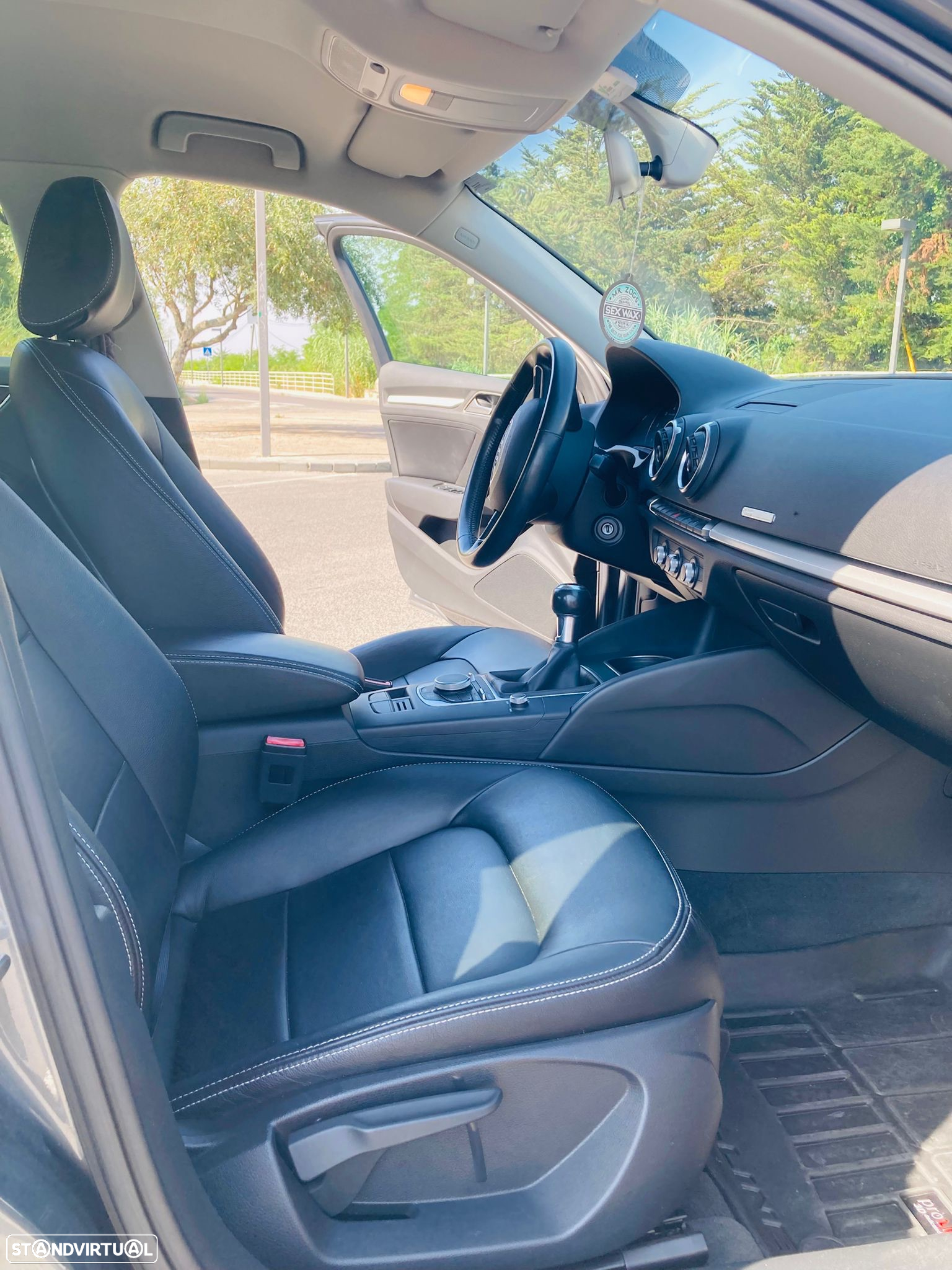 Audi A3 Sportback 1.6 TDI Attraction Ultra - 3