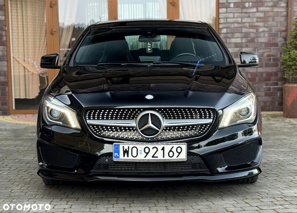 Mercedes-Benz CLA 180 7G-DCT AMG Line - 3
