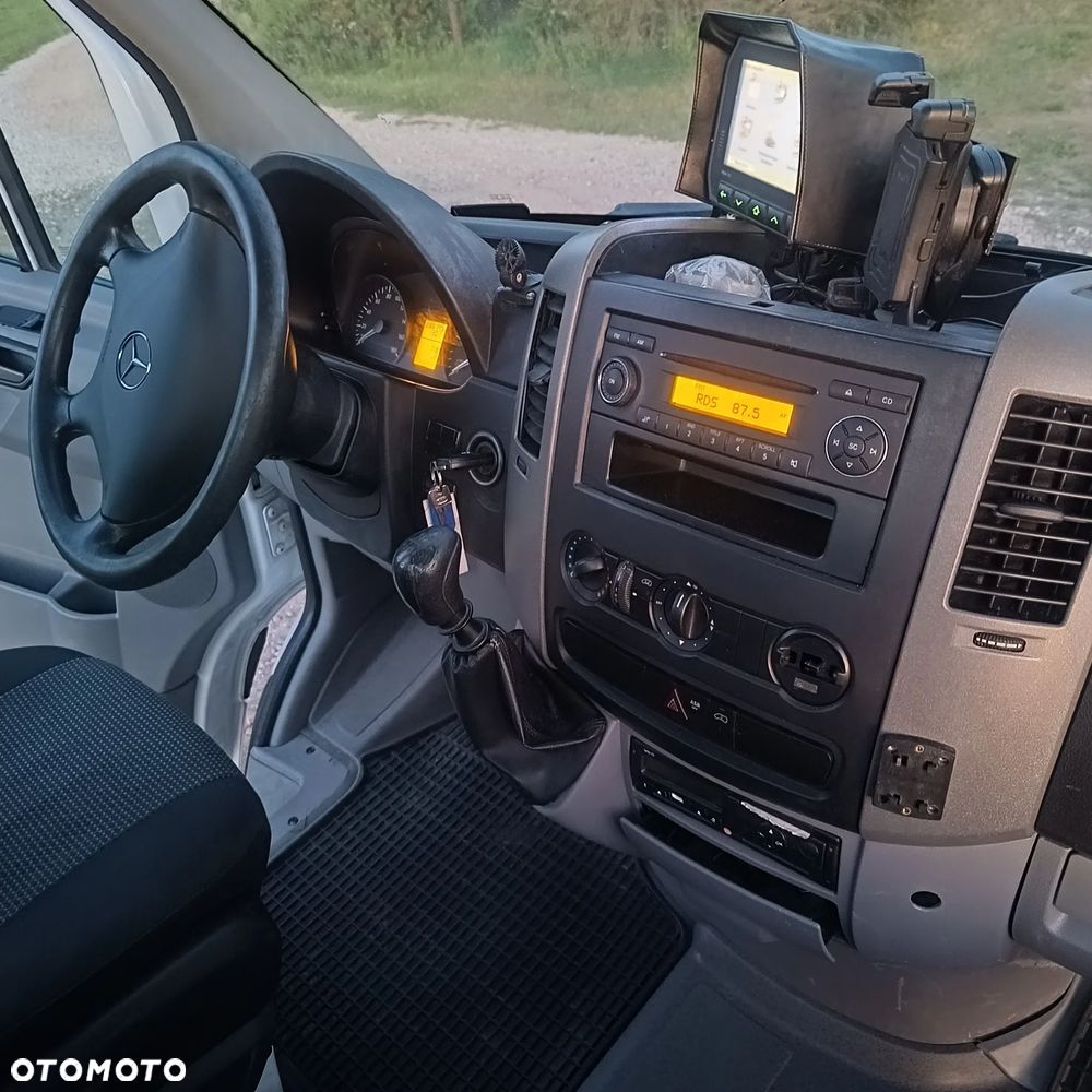 Mercedes-Benz Sprinter - 21