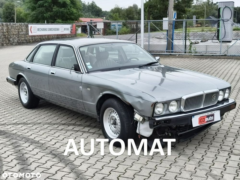 Jaguar XJ - 1