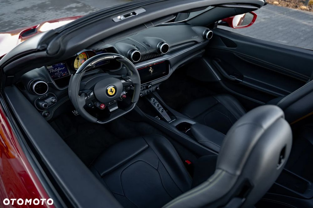Ferrari Portofino - 8