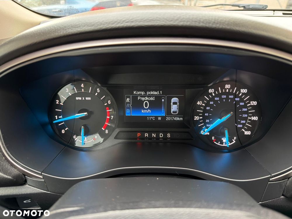 Ford Fusion - 11