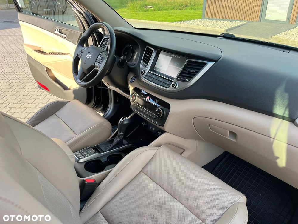 Hyundai Tucson 1.7 CRDI BlueDrive Comfort 2WD DCT - 16