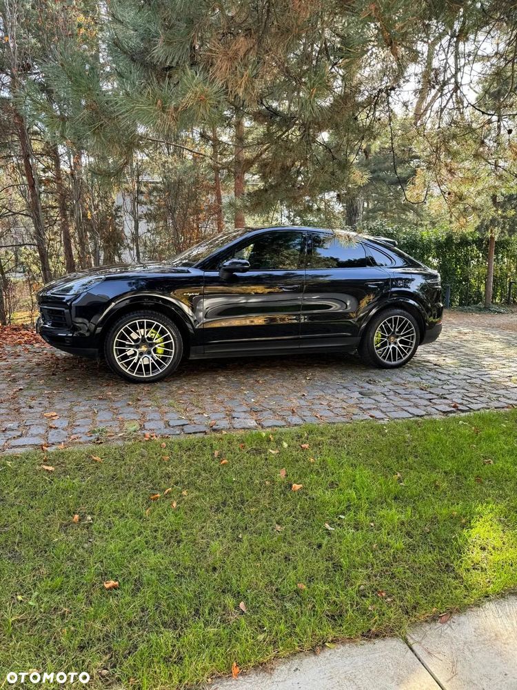 Porsche Cayenne - 1