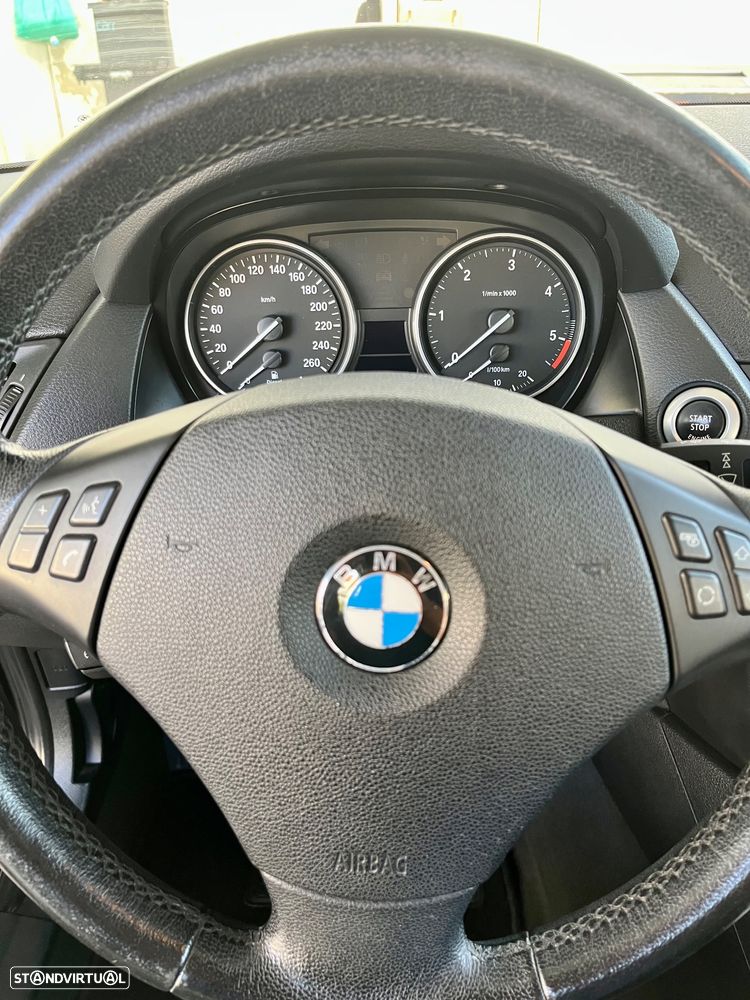 BMW X1 18 d xDrive - 31