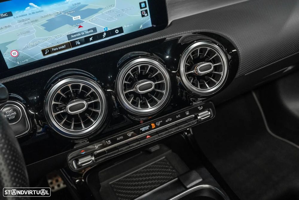 Mercedes-Benz A 250 Limousine e 8G-DCT AMG Line - 15