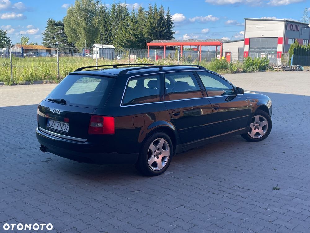 Audi A6 Avant - 17