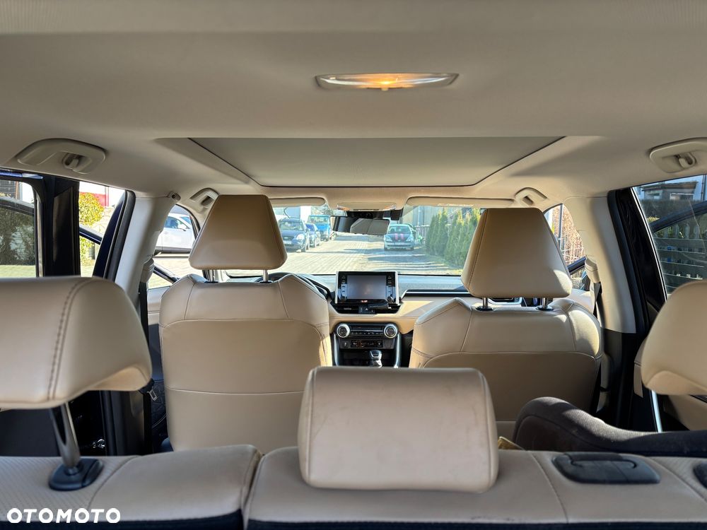 Toyota RAV4 - 16
