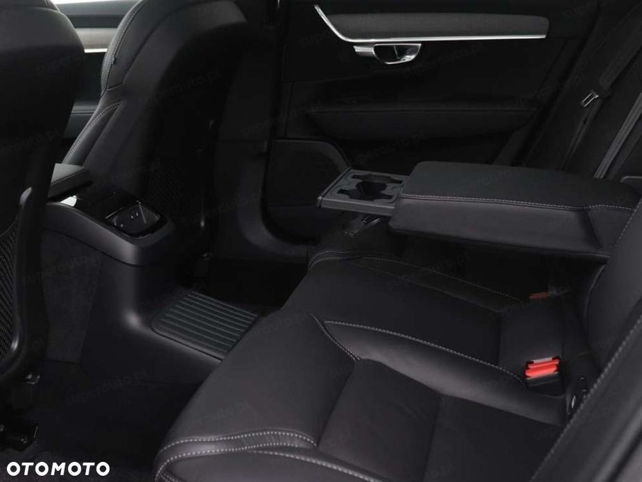 Volvo V90 - 19