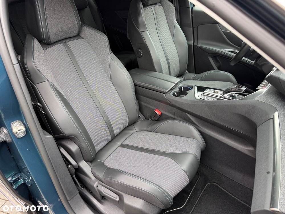 Peugeot 5008 BlueHDi 130 EAT8 Allure Pack - 26