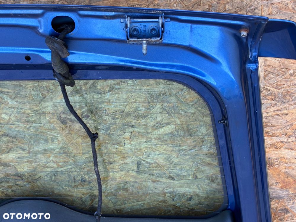 Ford Fiesta mk6 Lift kod lak. C6 KLAPA BAGAŻNIKA KLAPA TYŁ - 16