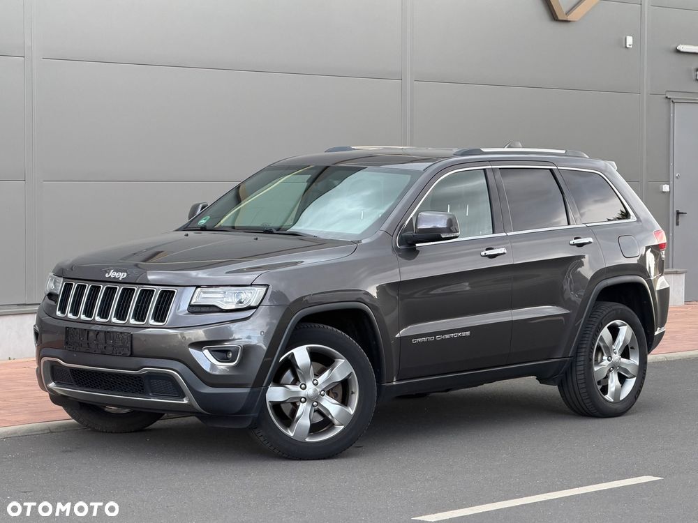 Jeep Grand Cherokee - 23