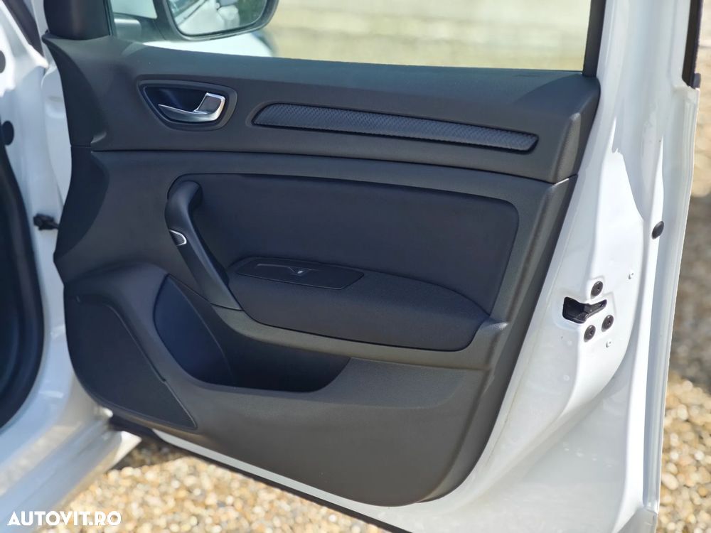 Renault Megane BLUE dCi 115 LIMITED - 7
