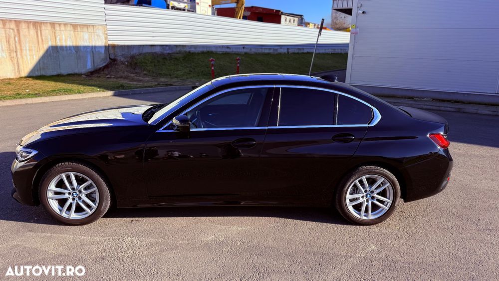 BMW Seria 3 330i xDrive Aut. Sport Line - 32