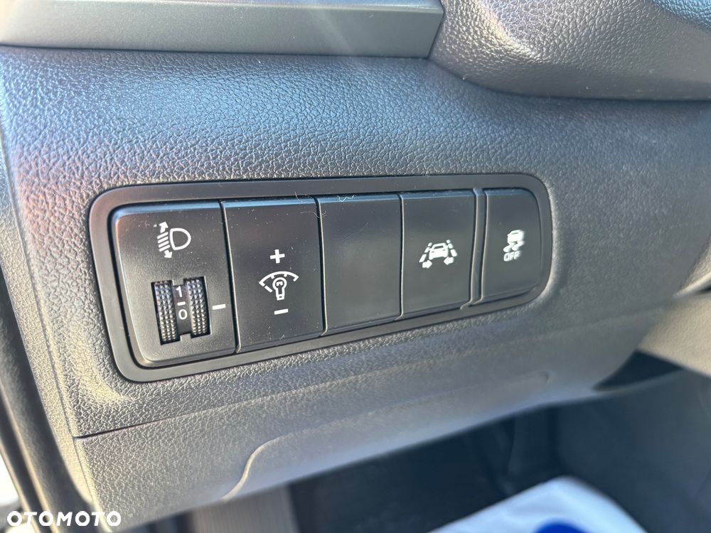 Hyundai Tucson 1.6 GDI BlueDrive GO 2WD - 29