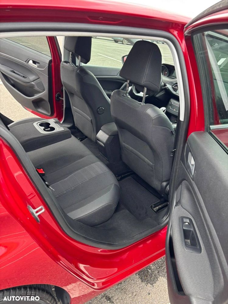 Peugeot 308 - 14