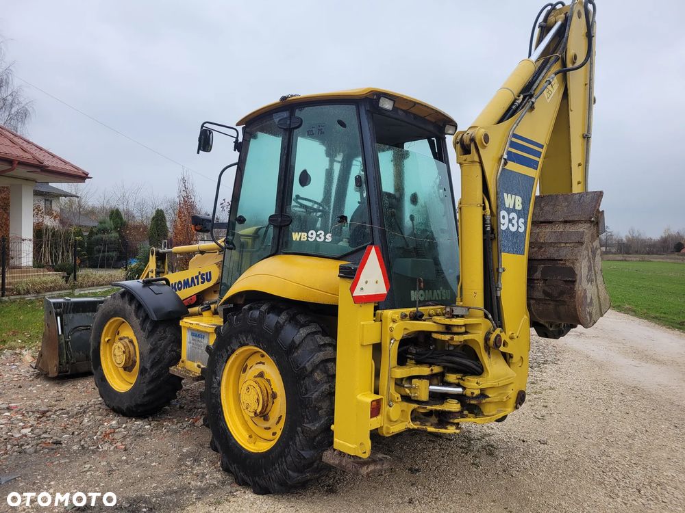 Komatsu WB 93S-5 - 6