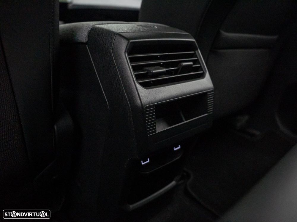 Peugeot E-3008 73 kWh Allure - 49