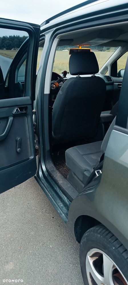 Volkswagen Touran 1.9 TDI Basis - 8