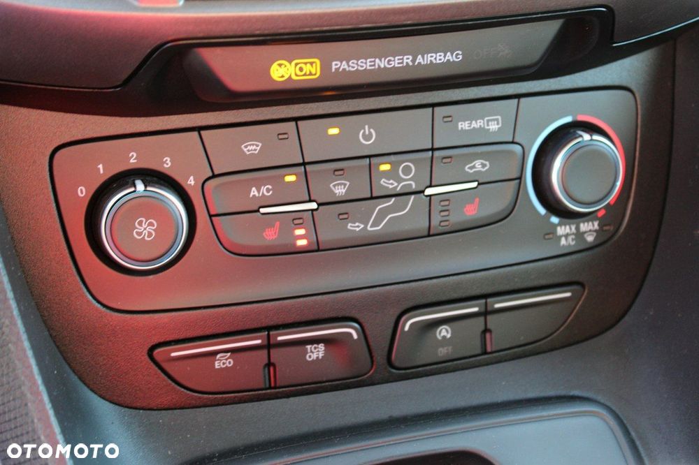 Ford Transit Connect - 27