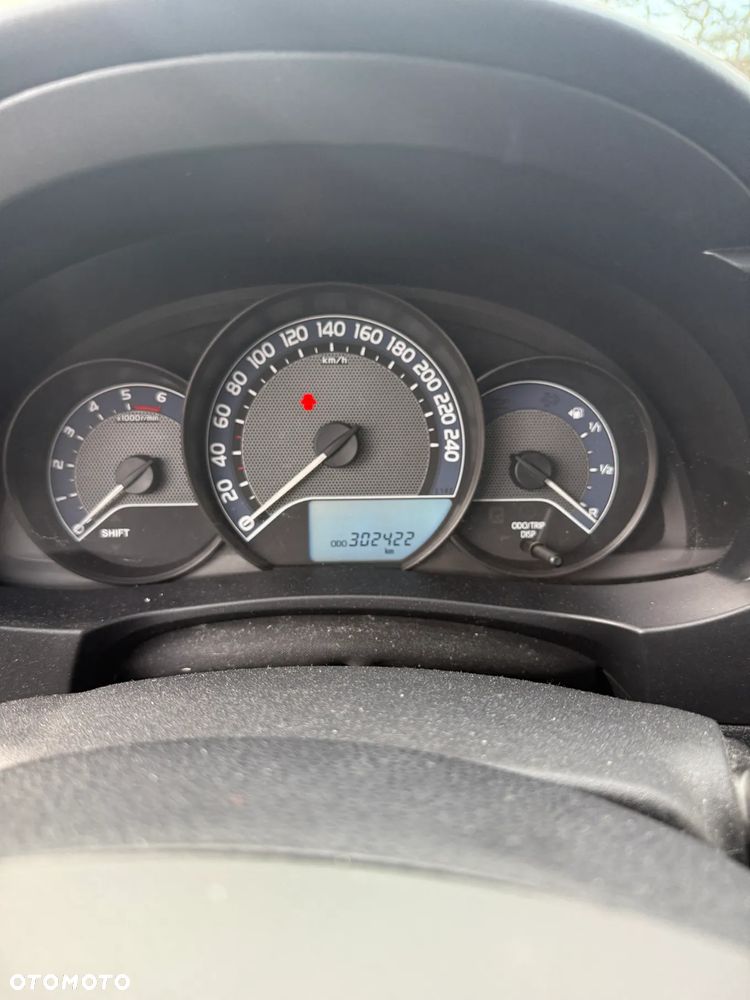 Toyota Corolla 1.4 D-4D Life - 8