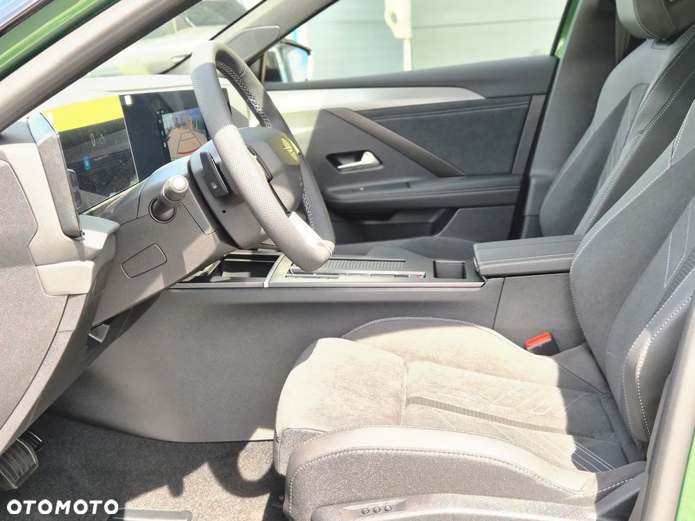 Opel Astra 1.2 T mHEV Ultimate S&S eDTC - 15