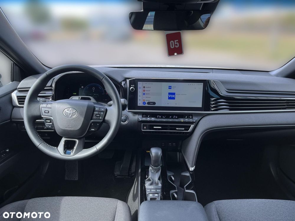 Toyota Camry - 11