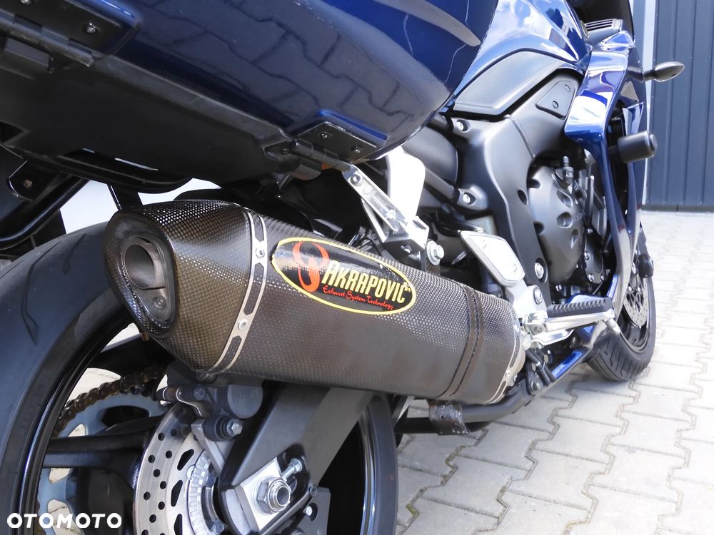 Yamaha FZ - 11