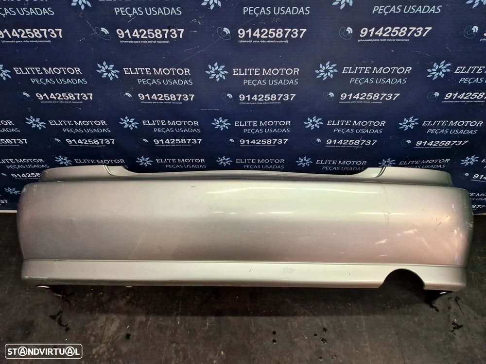 Parachoques traseiro usado LEXUS IS200 - 3