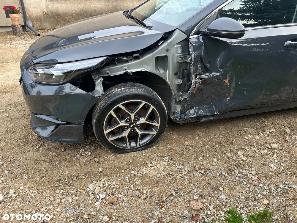 Kia Ceed 2024 photo 4