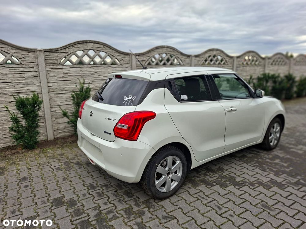 Suzuki Swift 1.2 Dualjet Hybrid Allgrip Comfort - 8