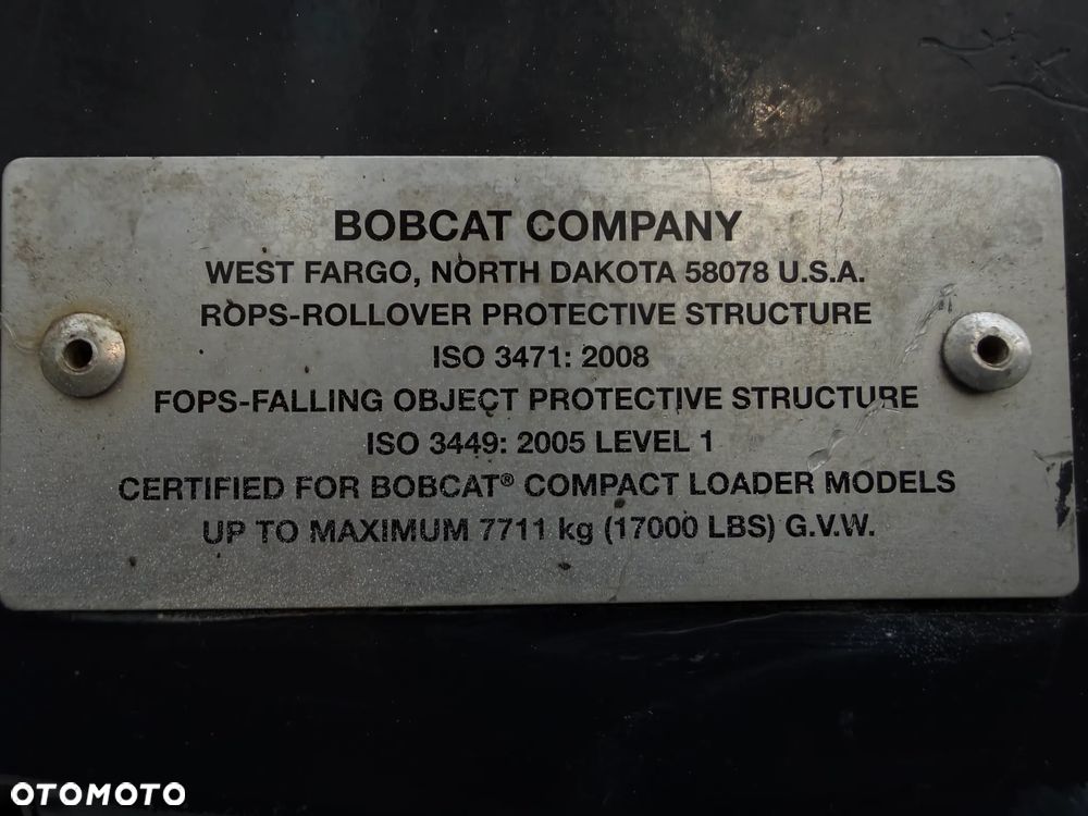 Bobcat S450 ładowarka 4x4 wózek terenowy. Łyżka. Pełne sterowanie z dżojstika jazda i praca. Aktualne serwisy DEKRA 2026r. Dokumentacja Pełna. Silnik Kubota 4cyl 55km. Maszyna Jak Nowa z Salonu! Pochodzi z Norweskiego Gospodarstwa! 2019 rok 1880 mtg! Zero luzów i wycieków. Bardzo mocna i wydajna maszyna o małych gabarytach! Idealna do stajni oraz Budownictwa. OKAZJA TANIO 3 wyjścia Hydrauliczne pod urządzenia!! - 22