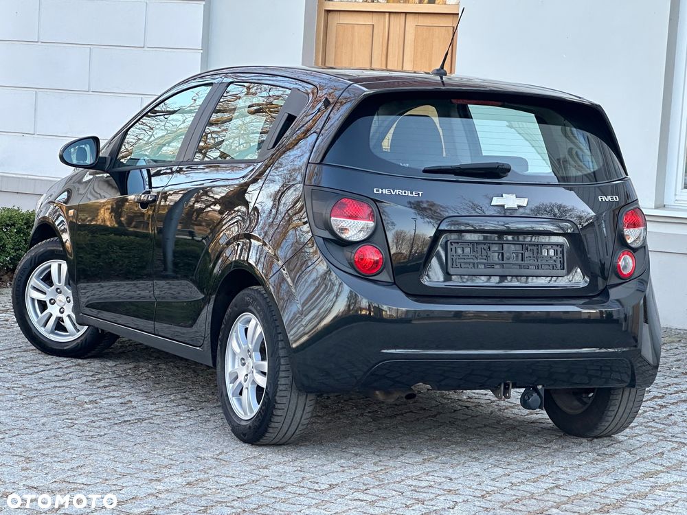 Chevrolet Aveo 1.4 16V Base - 17