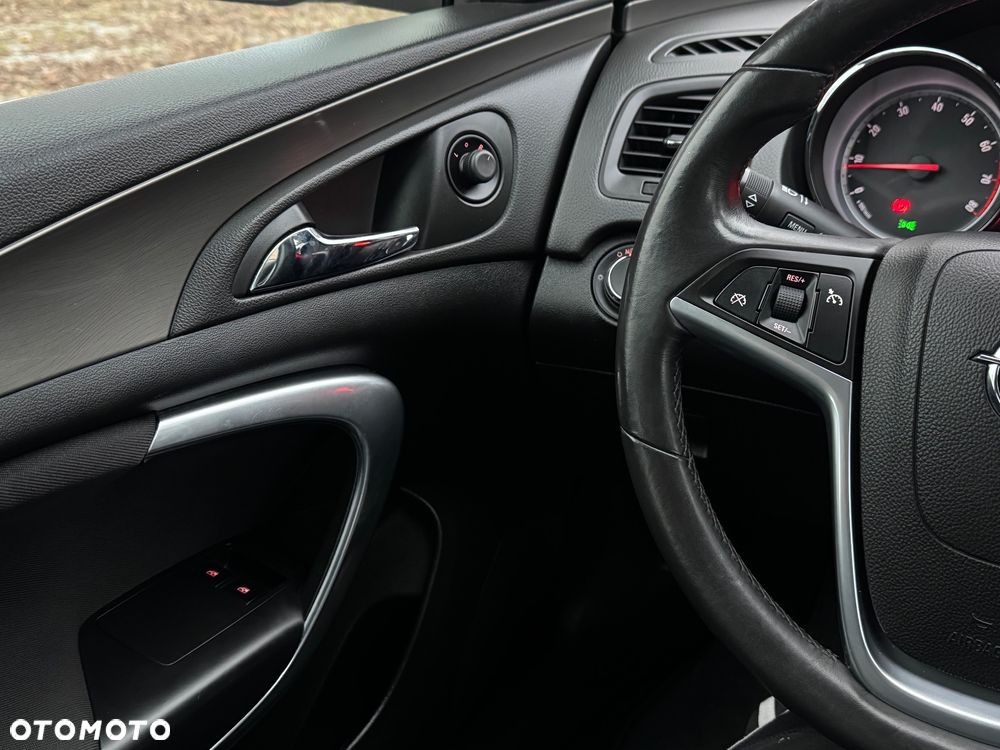 Opel Insignia 1.6 Design Edition - 30