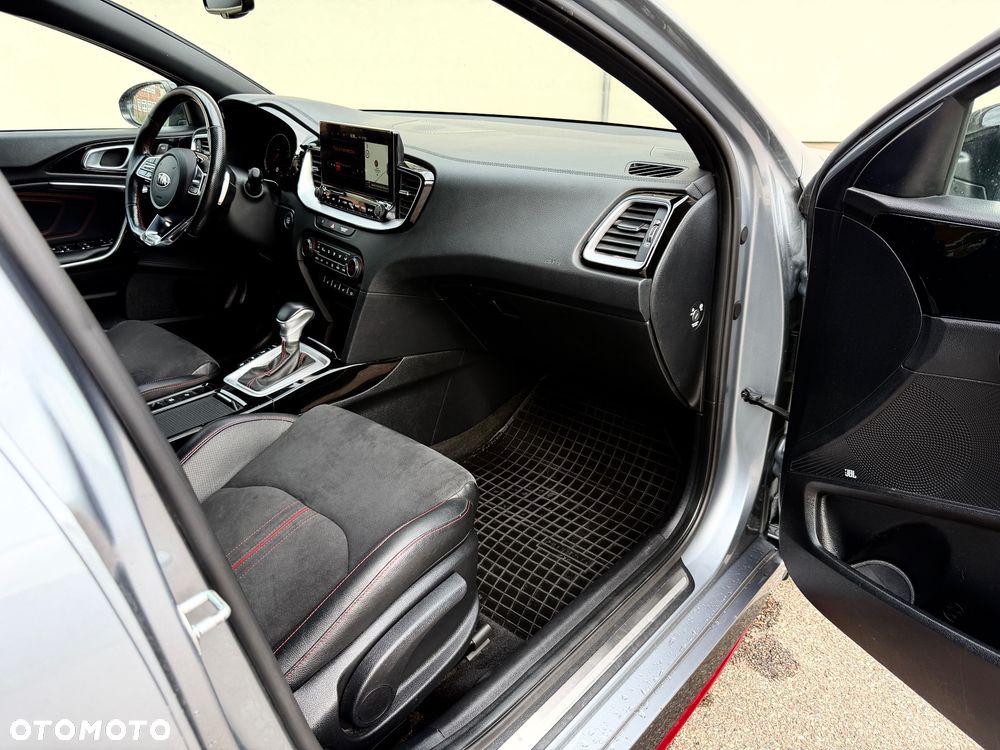 Kia ProCeed - 6
