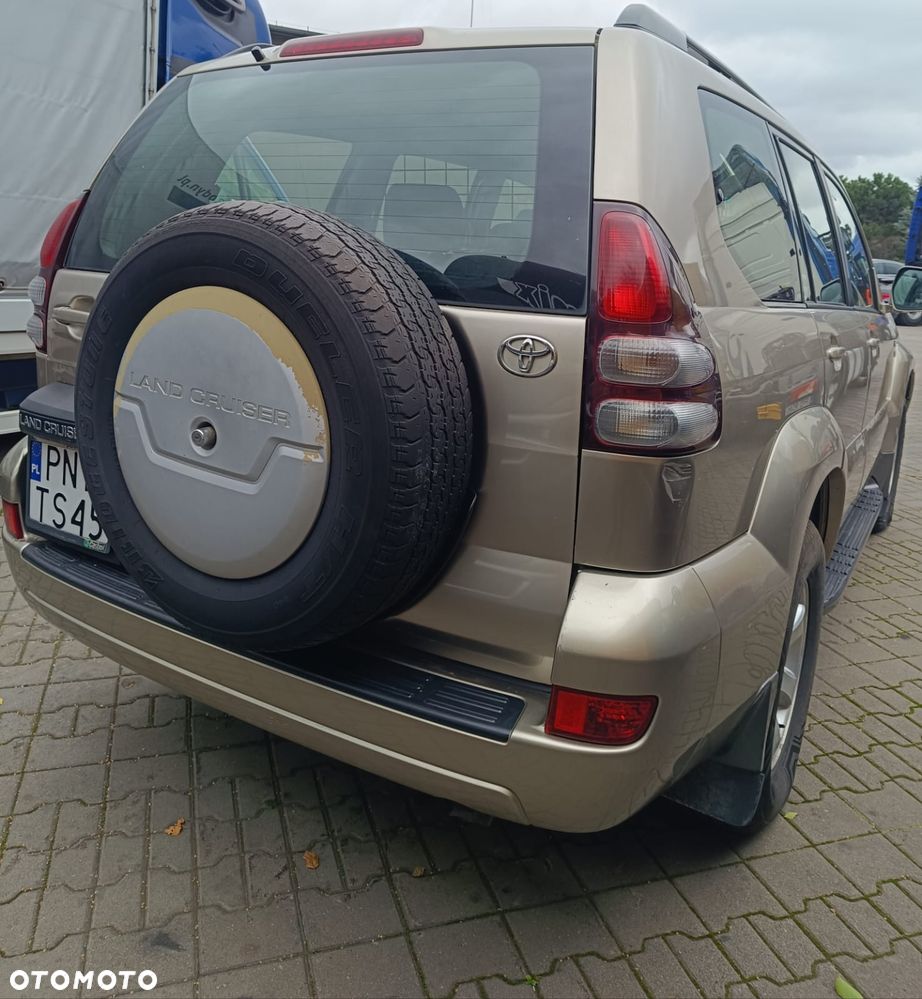 Toyota Land Cruiser - 11