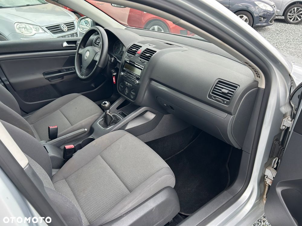 Volkswagen Golf - 15