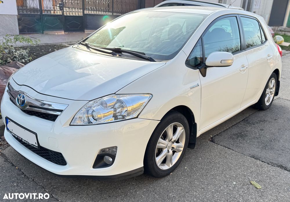 Toyota Auris 1.8 L VVT-i TS Hybrid Luna - 1