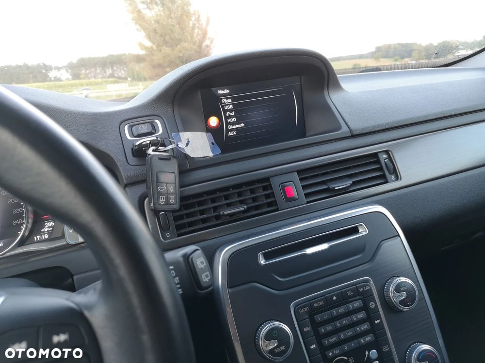 Volvo V70 D3 Geartronic Summum - 8