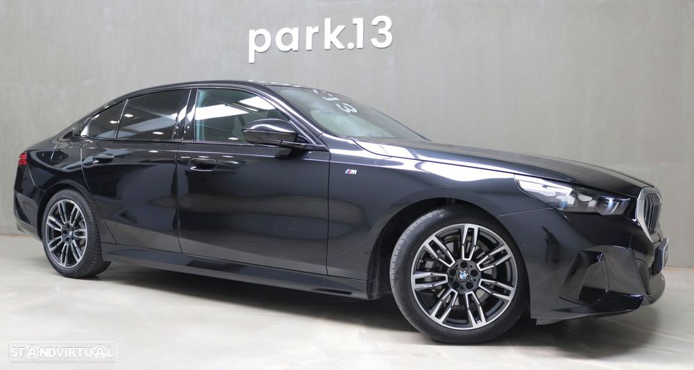 BMW 520 d xDrive Pack Desportivo M - 3