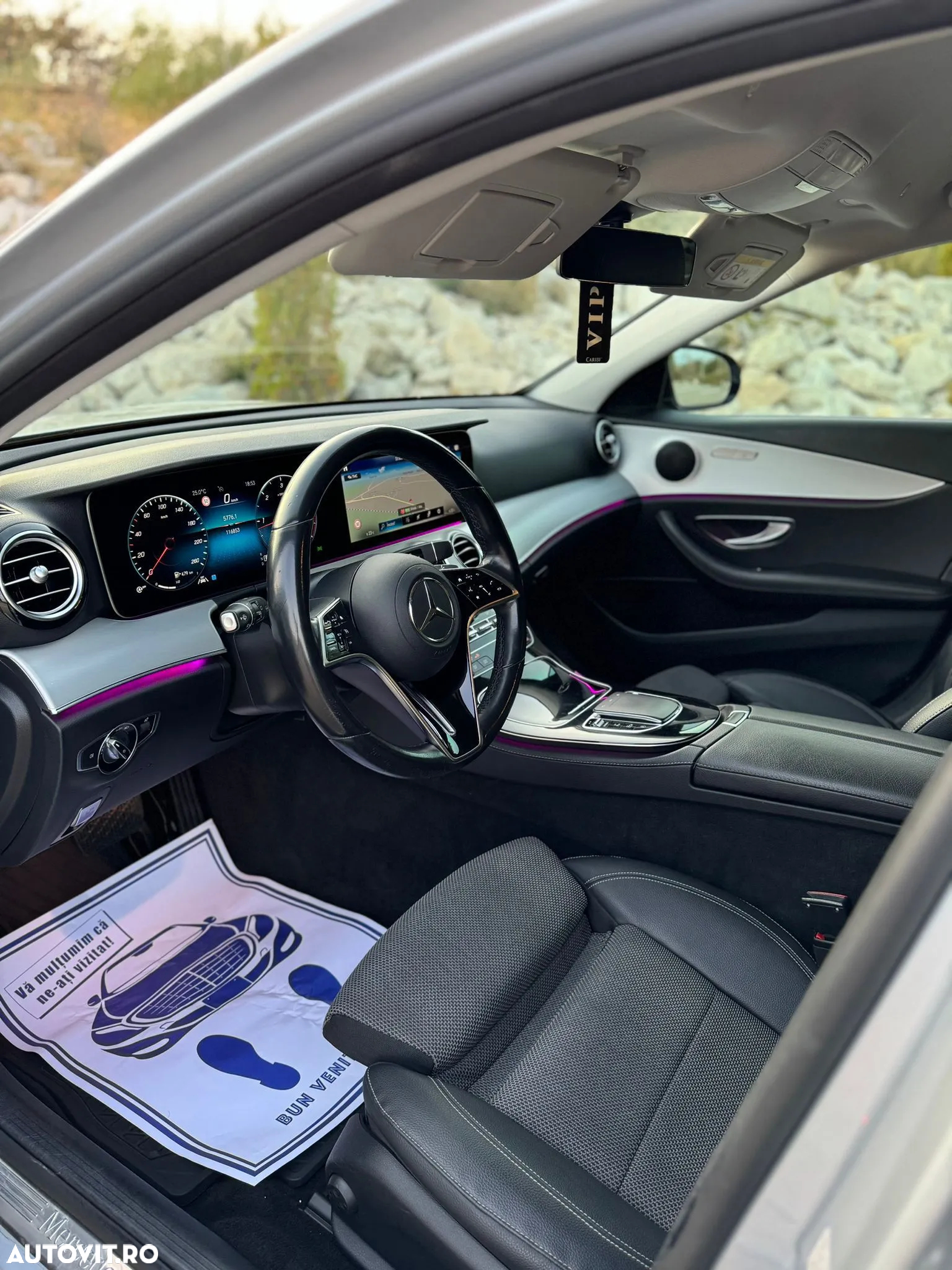 Mercedes-Benz E - 14