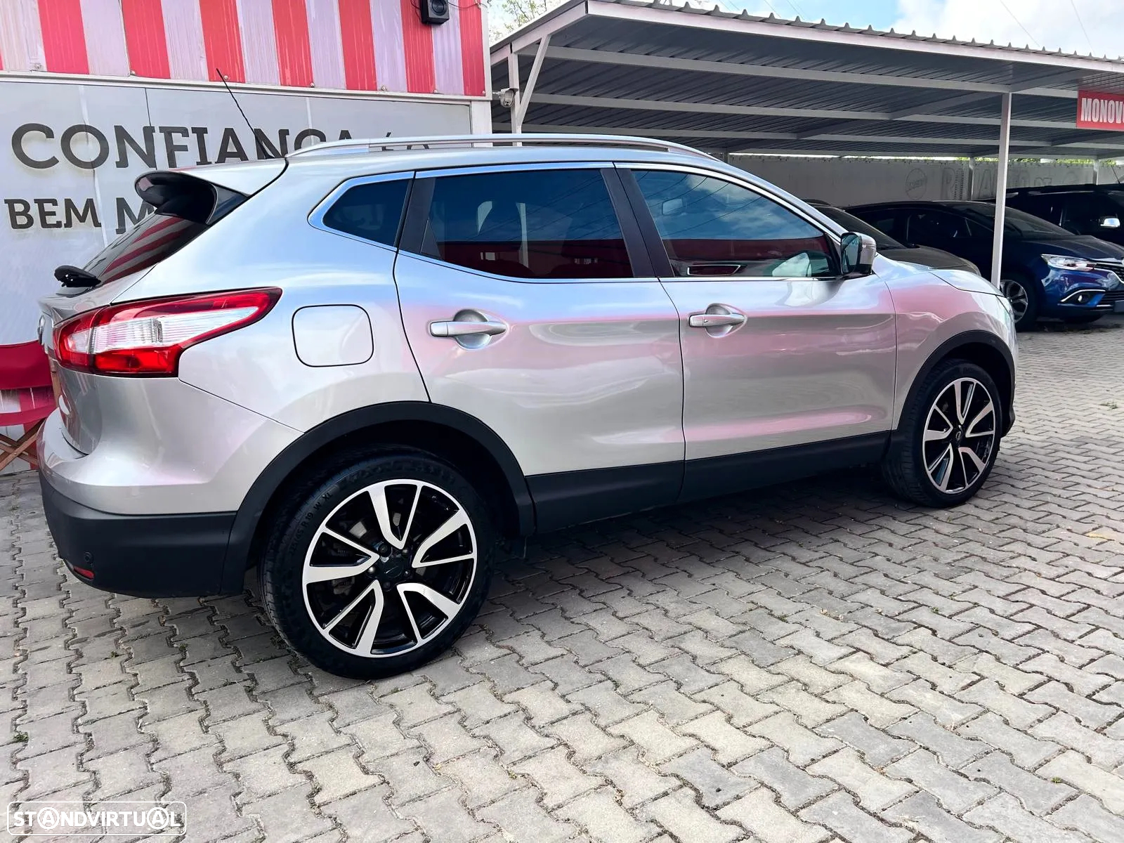 Nissan Qashqai 1.6 dCi N-Connecta 18 PS - 13